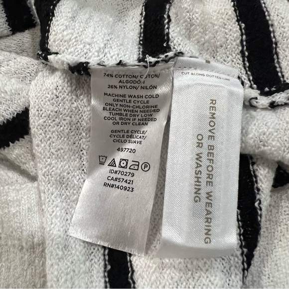 NWOT Loft Black & White Striped Short Sleeve Top - Size M - Picture 5 of 8